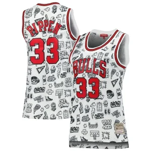 Duraturo Resistente Classico Scottie Pippen Chicago Bulls Women's 1997 Doodle Swingman Jersey White per i Fan Veri