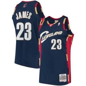 Lussuoso Attraente Duraturo LeBron James Cleveland Cavaliers Hardwood Classics Swingman Jersey Navy per i Fan Veri