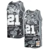 Attraente Tim Duncan San Antonio Spurs 1998/99 Hardwood Classics Lunar New Year Swingman Jersey Silver per i Fan Veri