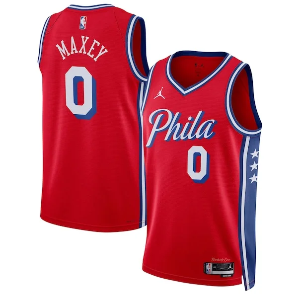 Elegante Sofisticato Tyrese Maxey Philadelphia 76ers Jordan Brand Unisex Swingman Jersey Statement Edition Red per i Fan Veri